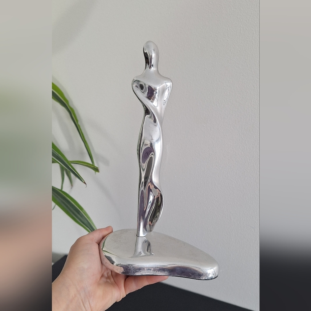 Very Rare Hoselton artistic sculpture in solid and polished aluminum